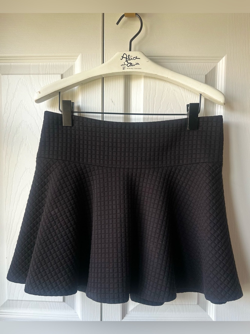 Alice + Olivia Black Quilted Skater Mini Skirt Size 6
